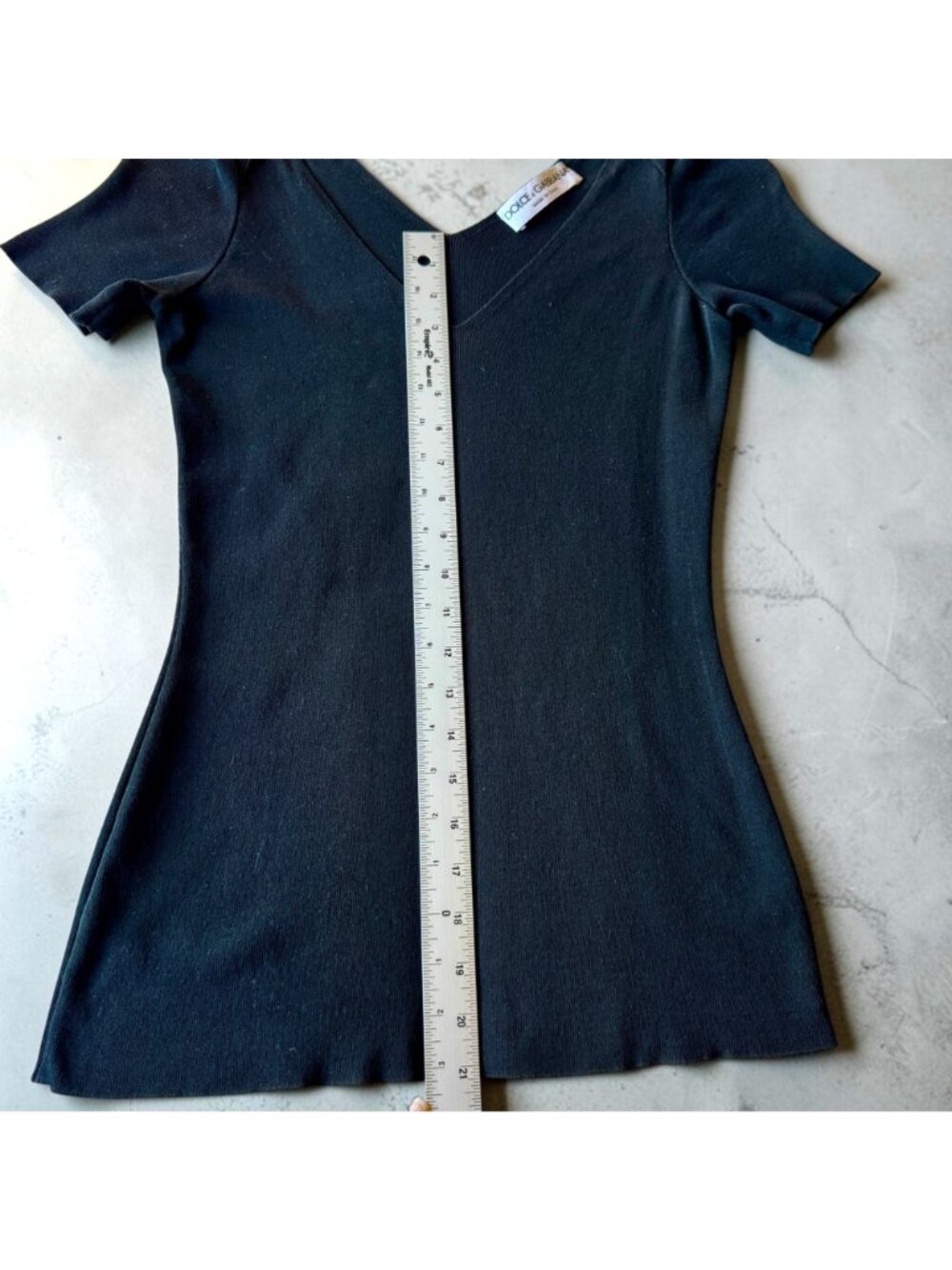 Dolce & Gabbana Vintage 90s Stretchy Knit Black V-Neck Short Sleeve Top Classic - Picture 11 of 14